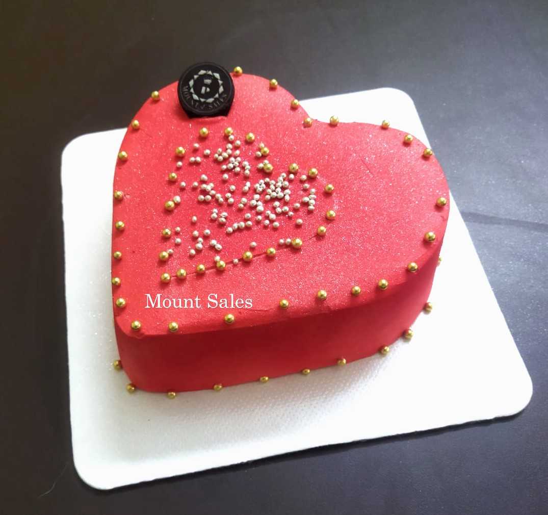 Premium RED N White Velvet Cake